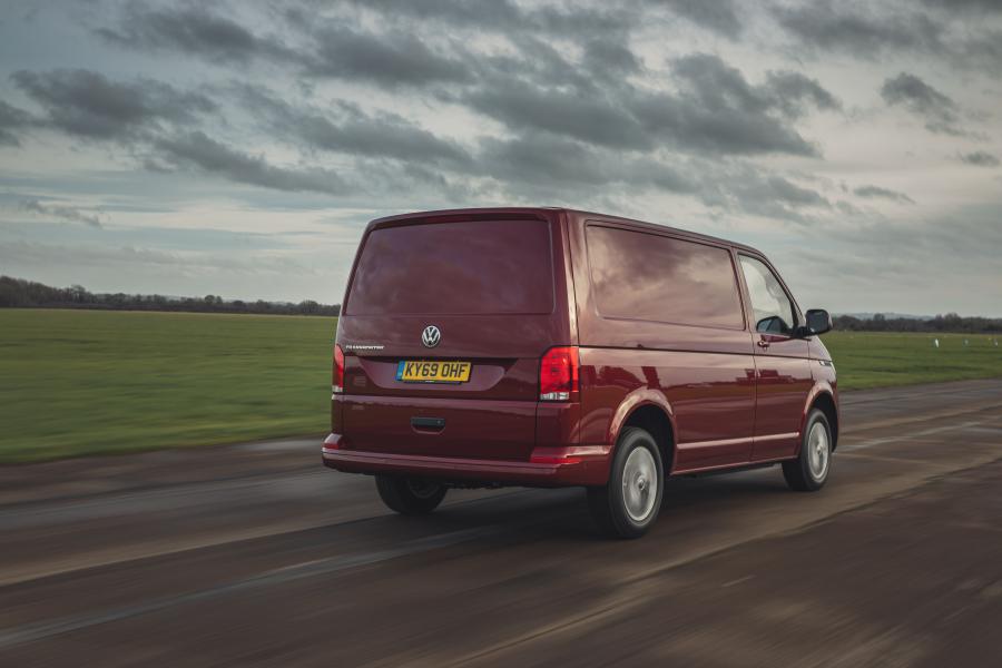  Volkswagen Transporter Van (T6.1) 2020 года  (UK) (фото 9 из 32)
